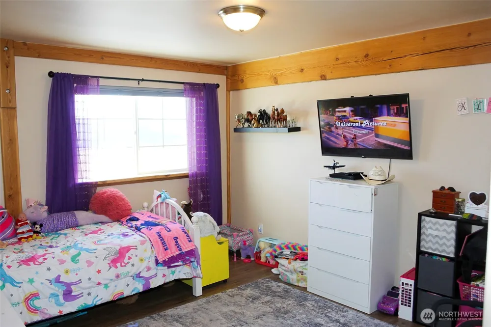 299 Vulcan Mountain Road Curlew, WA 99118