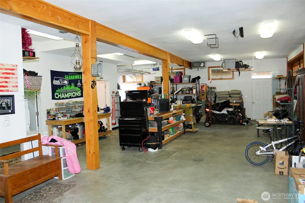 299 Vulcan Mountain Road Curlew, WA 99118