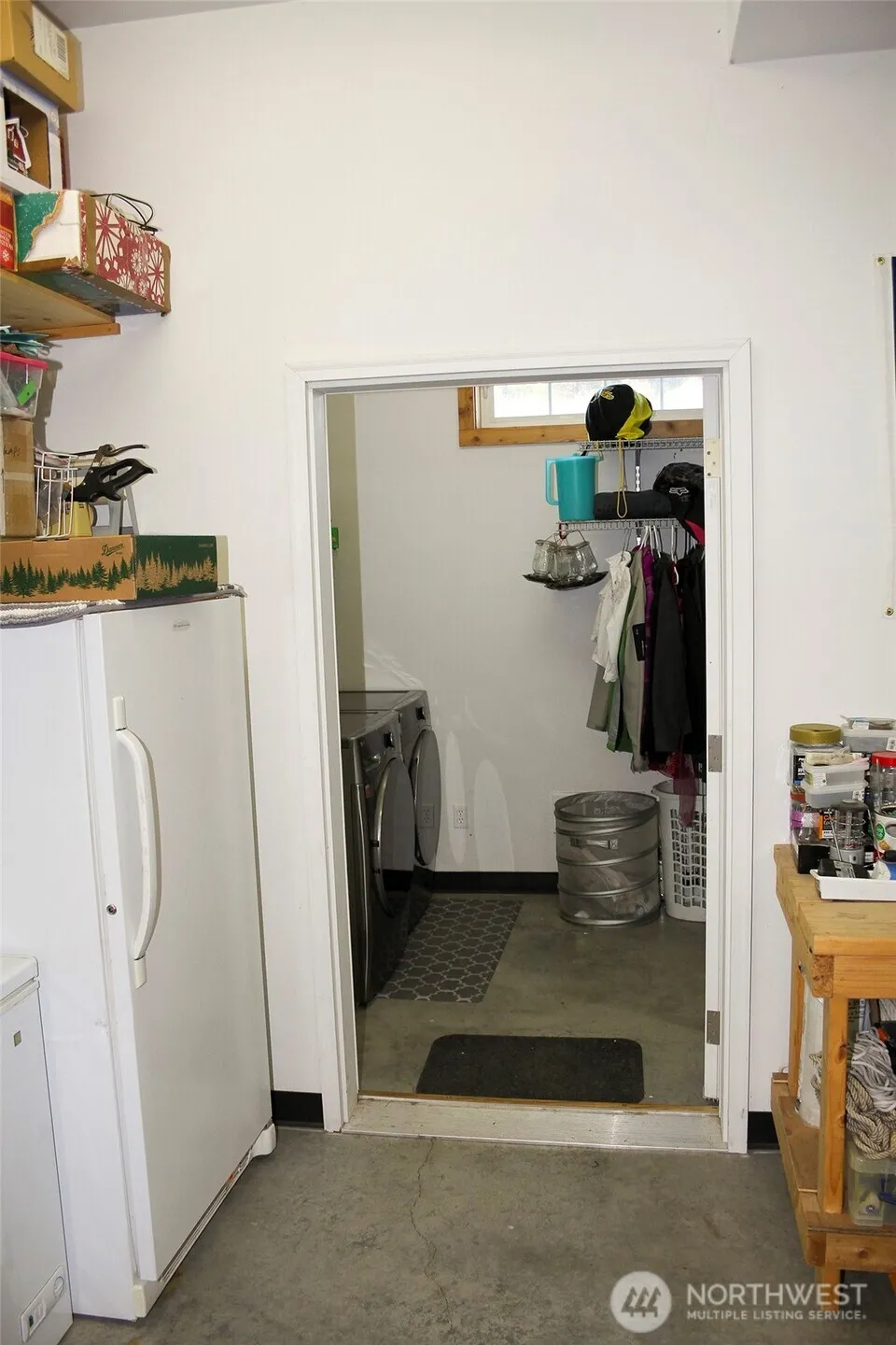 299 Vulcan Mountain Road Curlew, WA 99118