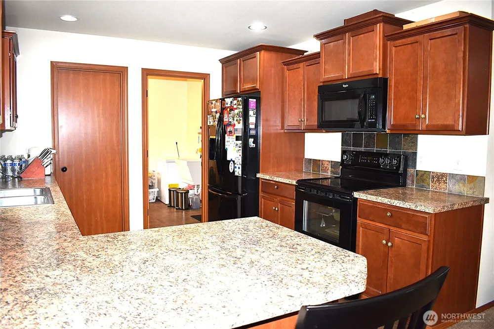 20236 White Rock Loop SW Centralia, WA 98531