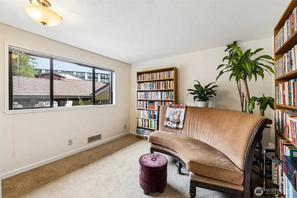 17918 23rd Lane NE #302 Shoreline, WA 98155