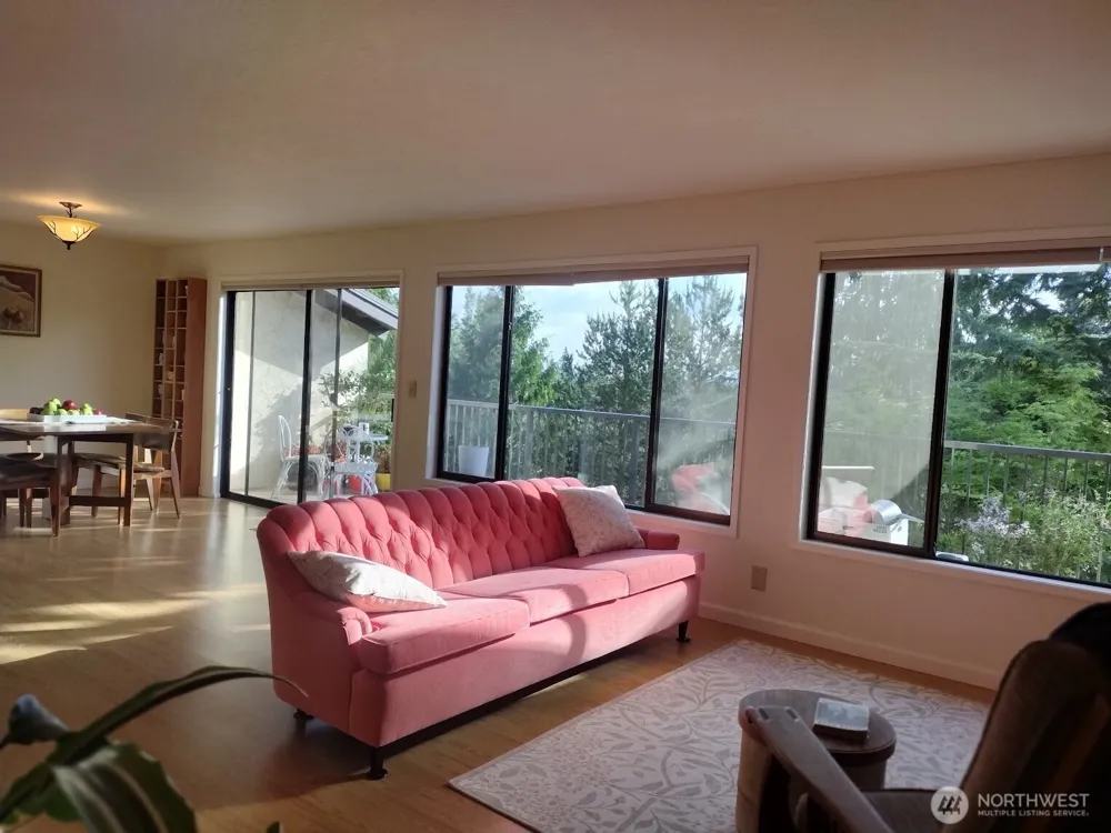 17918 23rd Lane NE #302 Shoreline, WA 98155