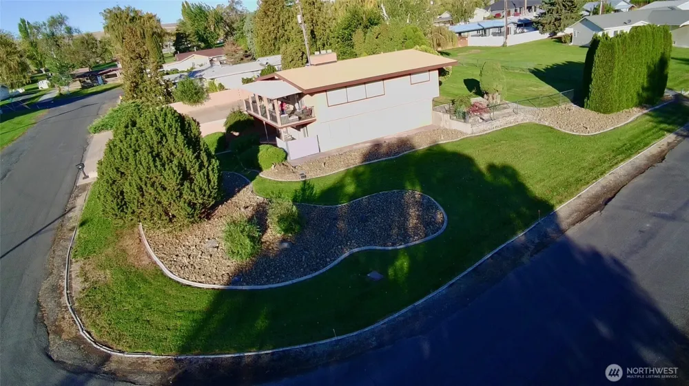 840 Braeburn Place NW Soap Lake, WA 98851