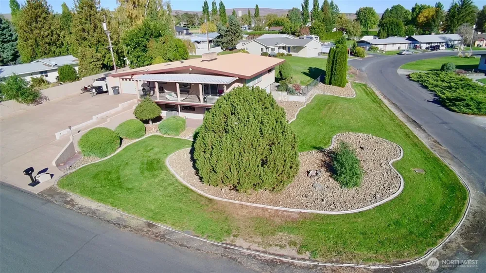 840 Braeburn Place NW Soap Lake, WA 98851