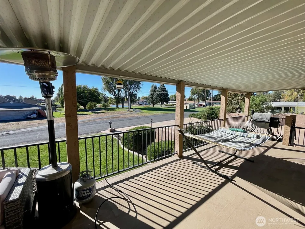 840 Braeburn Place NW Soap Lake, WA 98851