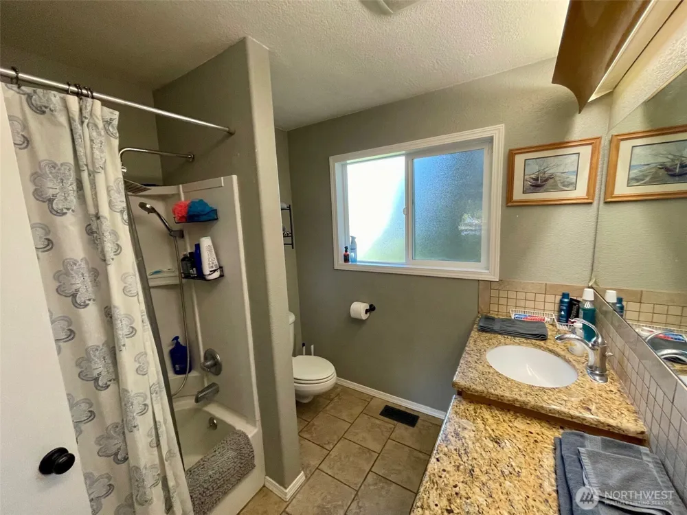840 Braeburn Place NW Soap Lake, WA 98851