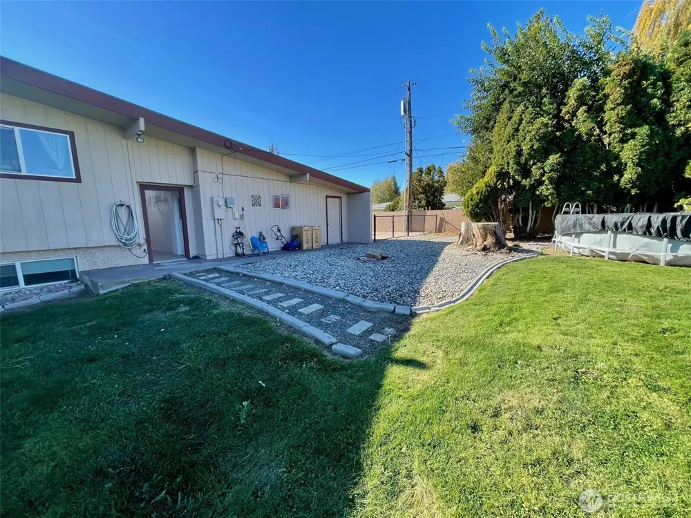 840 Braeburn Place NW Soap Lake, WA 98851