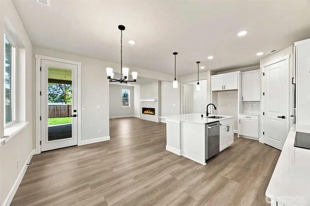 2220 Oak Court #1 Milton, WA 98354