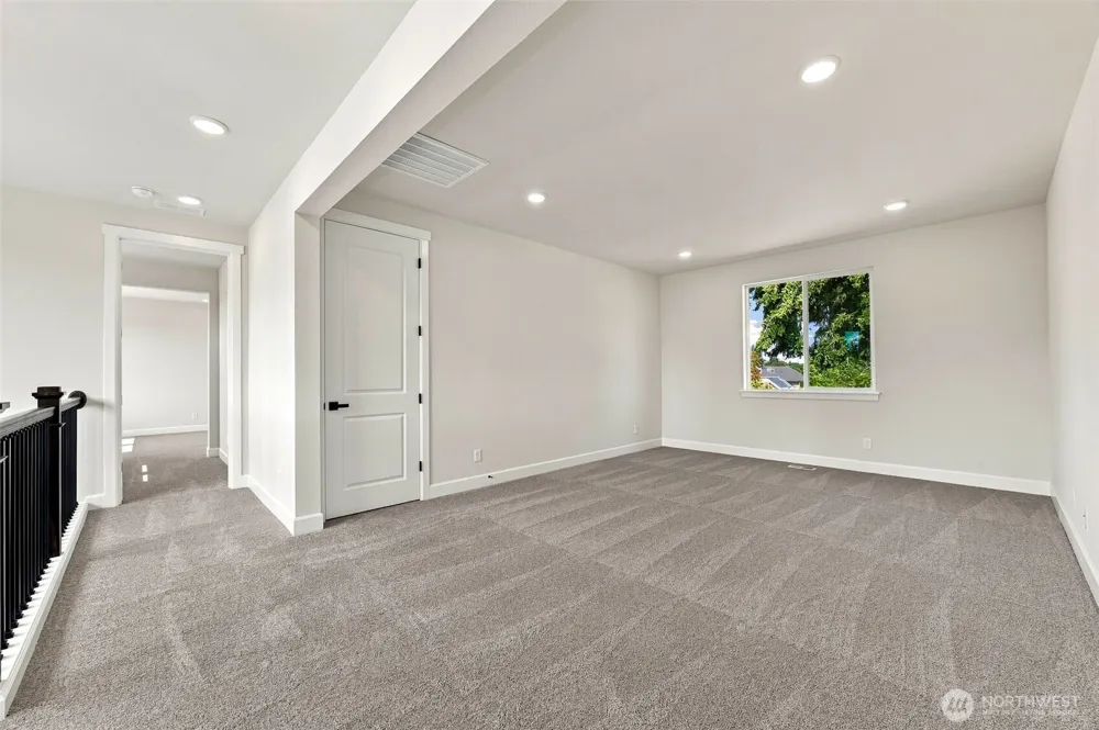 2220 Oak Court #1 Milton, WA 98354