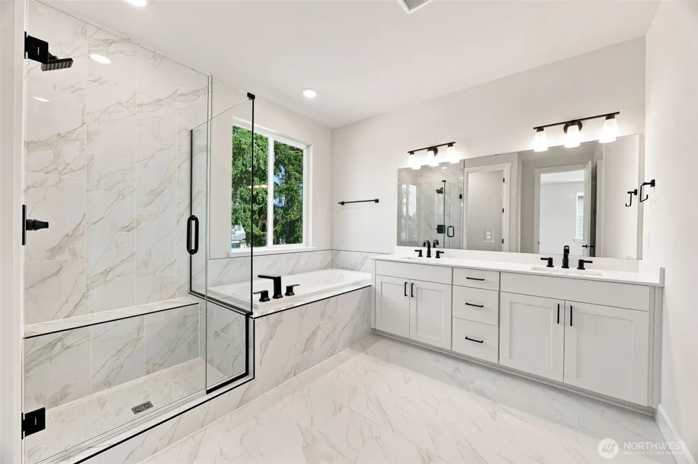 2220 Oak Court #1 Milton, WA 98354