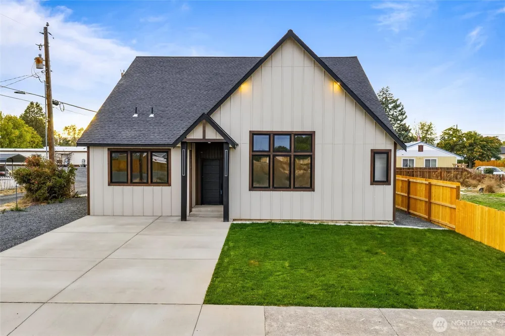 315 Buttercup Street Soap Lake, WA 98851
