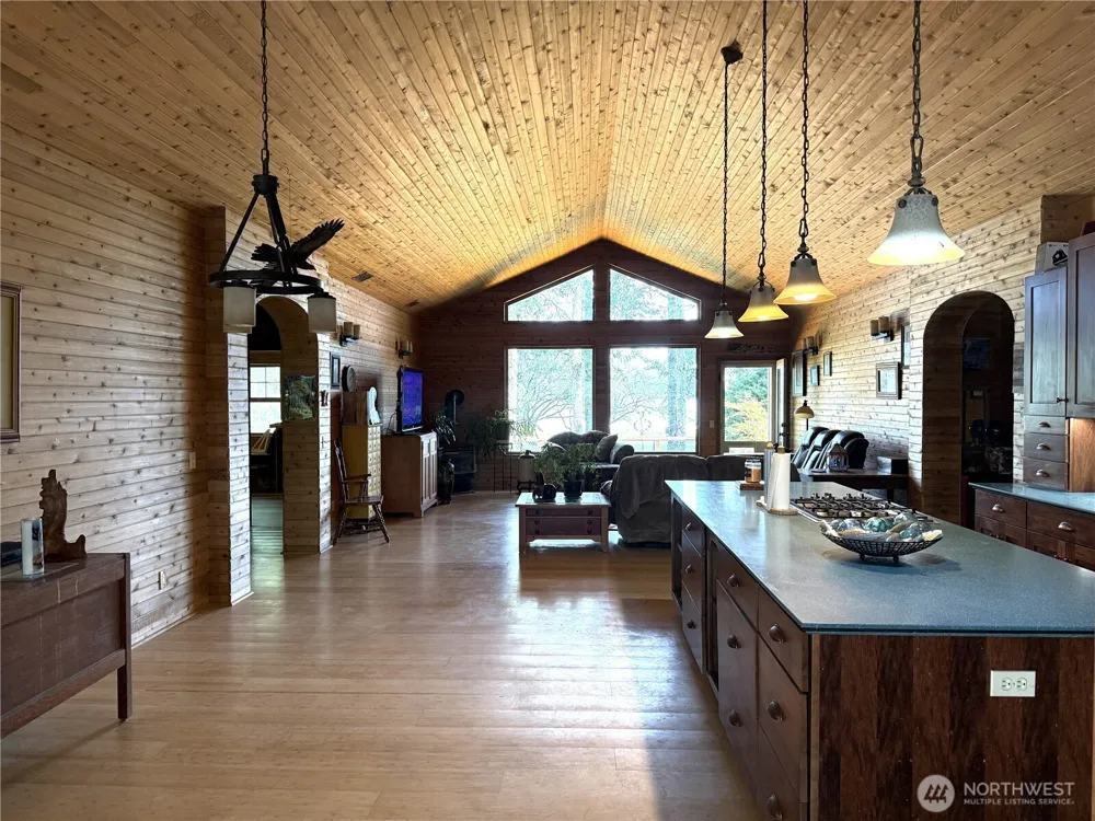 16820 Sandridge Road Long Beach, WA 98640