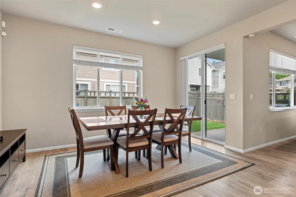 32803 Stuart Avenue SE Black Diamond, WA 98010