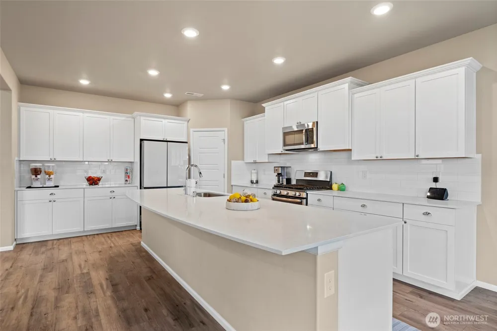 32803 Stuart Avenue SE Black Diamond, WA 98010