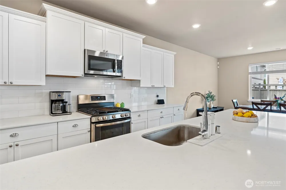32803 Stuart Avenue SE Black Diamond, WA 98010