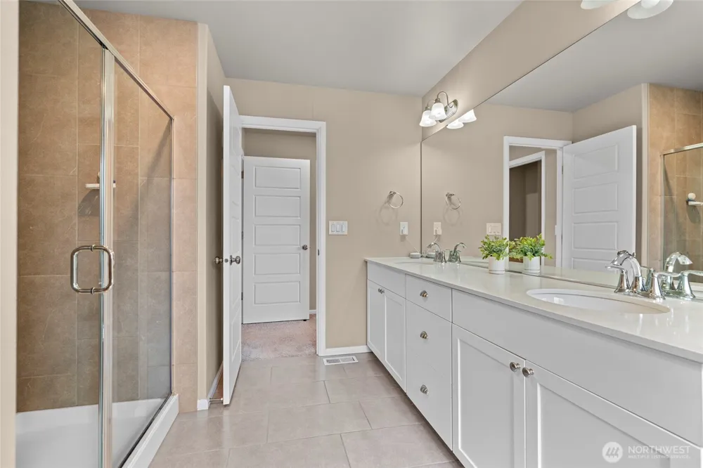 32803 Stuart Avenue SE Black Diamond, WA 98010