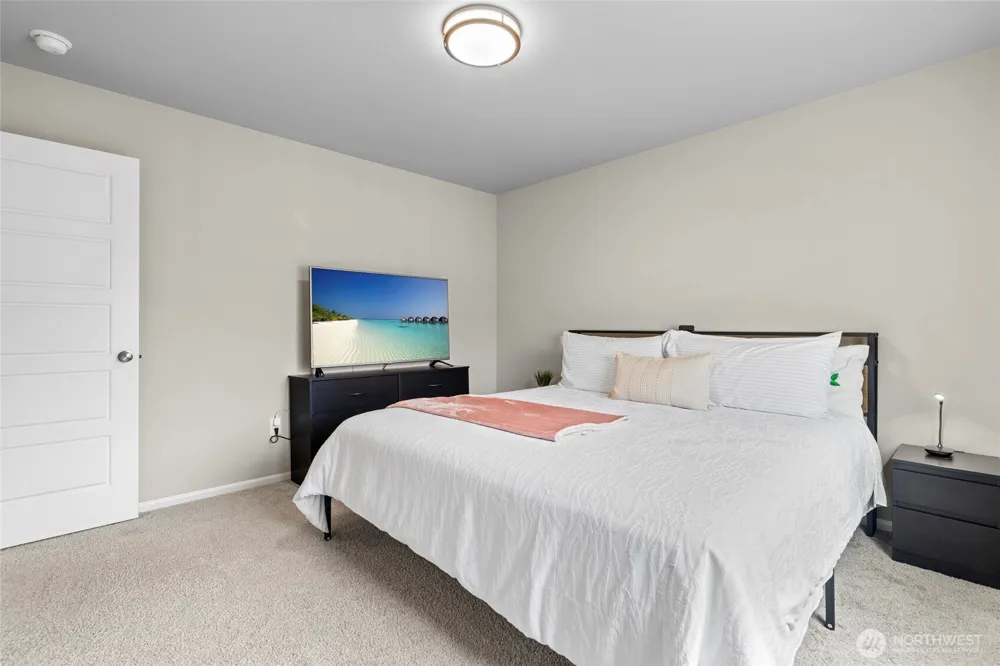 32803 Stuart Avenue SE Black Diamond, WA 98010