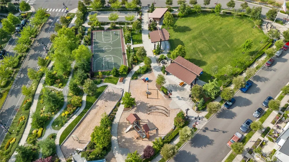 32803 Stuart Avenue SE Black Diamond, WA 98010