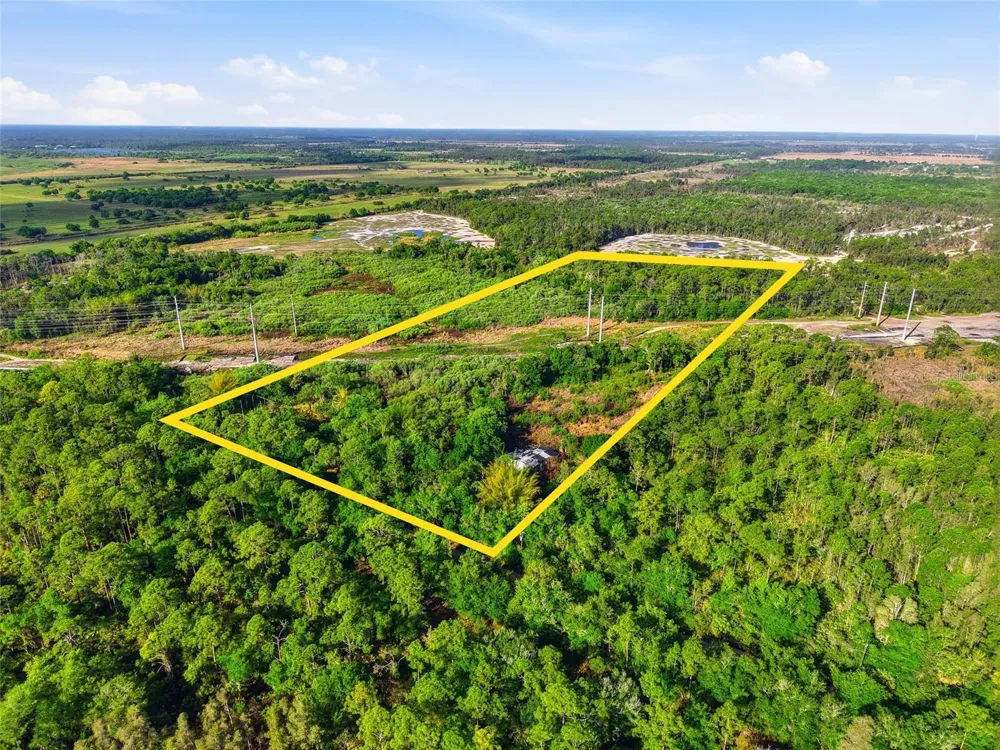 22811 WILLIAMS DRIVE North Fort Myers, FL 33917