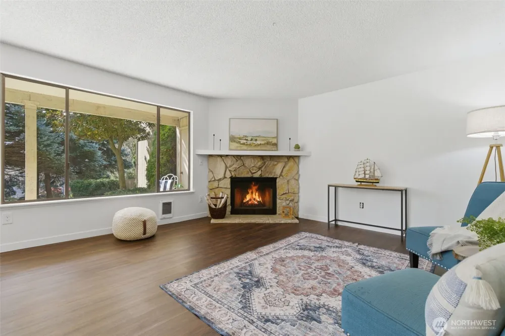 26425 Pennsylvania Avenue NE #4 Kingston, WA 98346