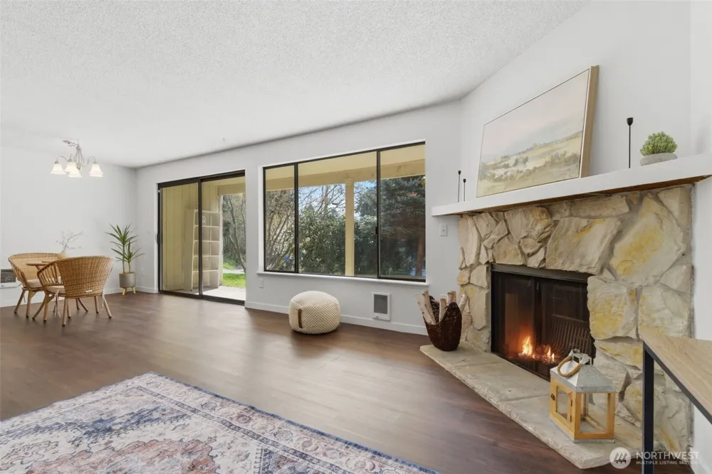 26425 Pennsylvania Avenue NE #4 Kingston, WA 98346
