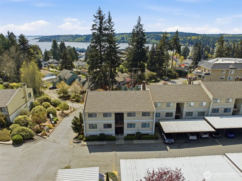 26425 Pennsylvania Avenue NE #4 Kingston, WA 98346