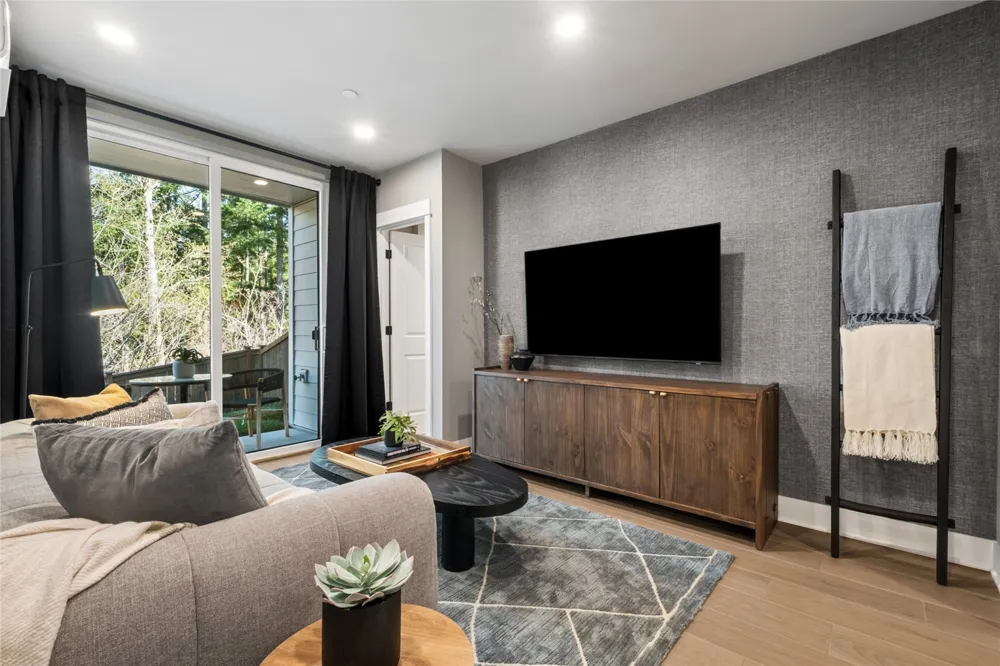 8525 Summit Avenue SE #10 Snoqualmie, WA 98065