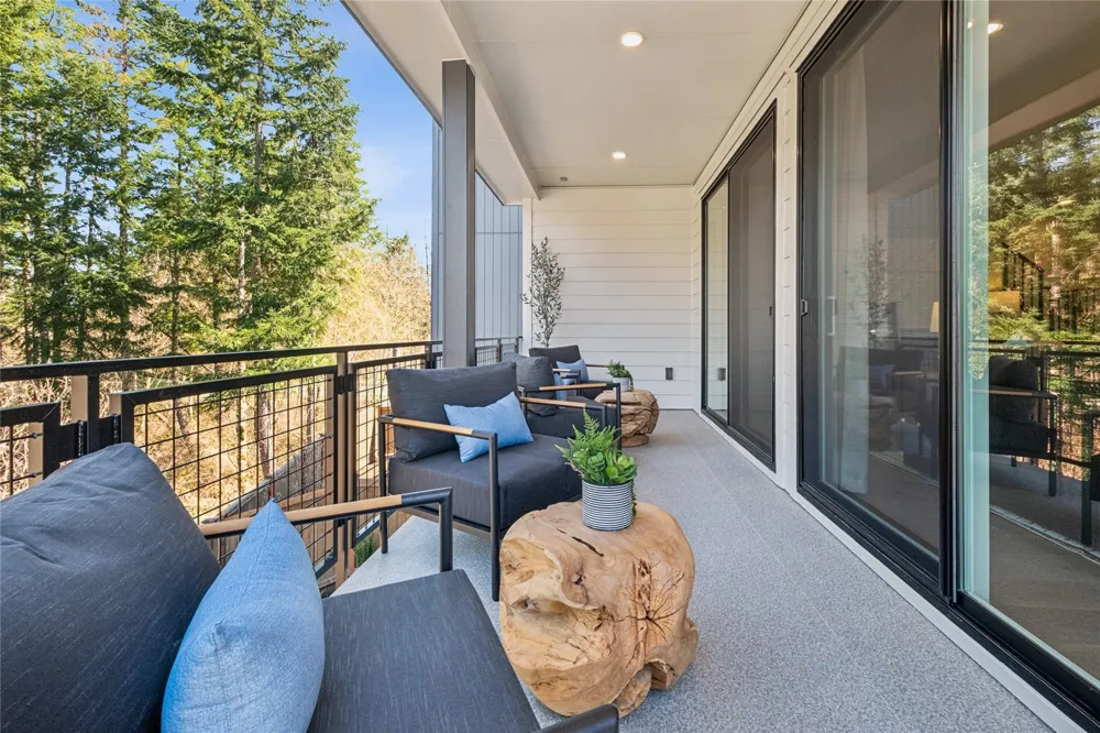 8525 Summit Avenue SE #10 Snoqualmie, WA 98065