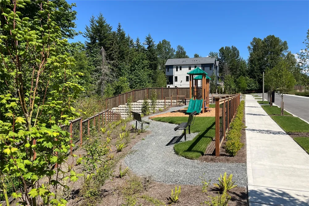 8525 Summit Avenue SE #10 Snoqualmie, WA 98065