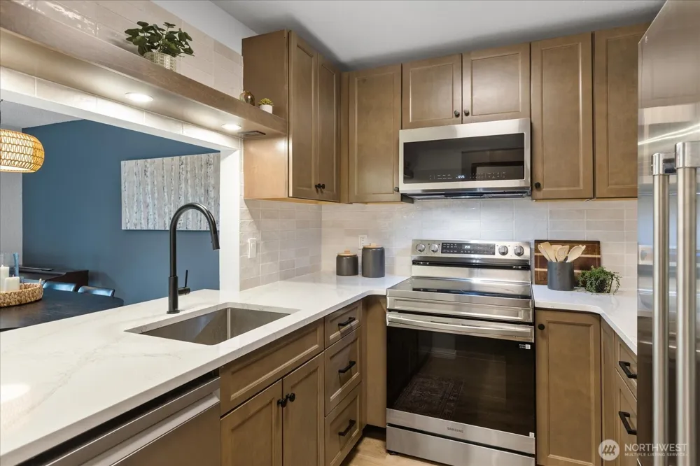 21615 80th Avenue W #215 Edmonds, WA 98026
