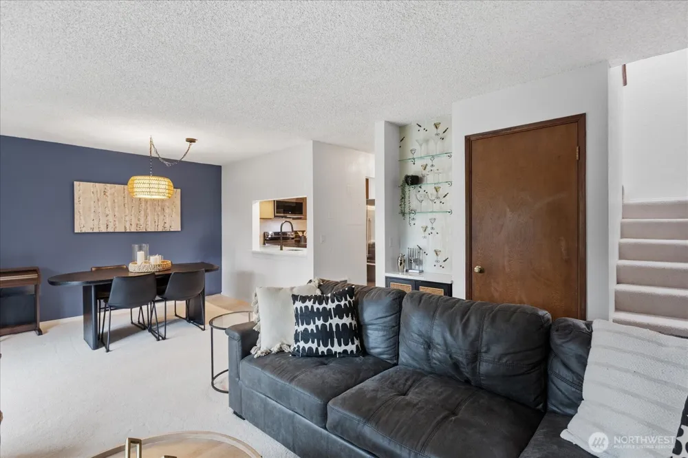 21615 80th Avenue W #215 Edmonds, WA 98026