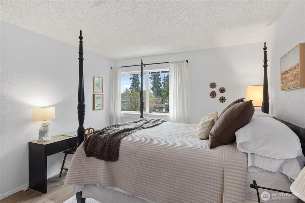 21615 80th Avenue W #215 Edmonds, WA 98026