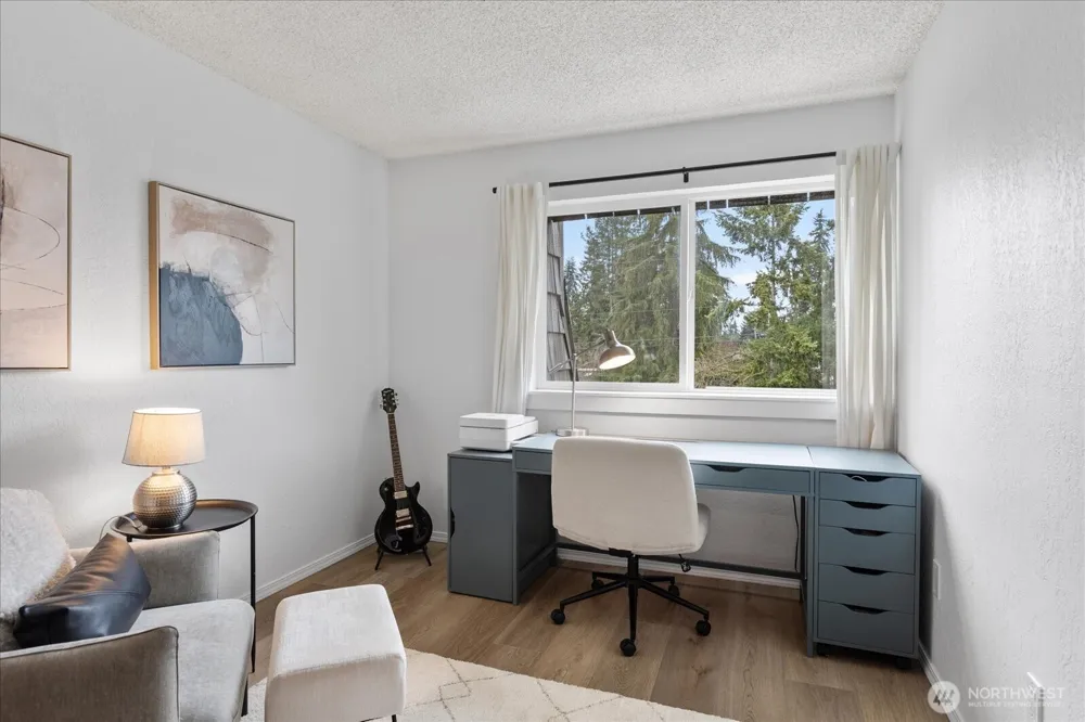 21615 80th Avenue W #215 Edmonds, WA 98026