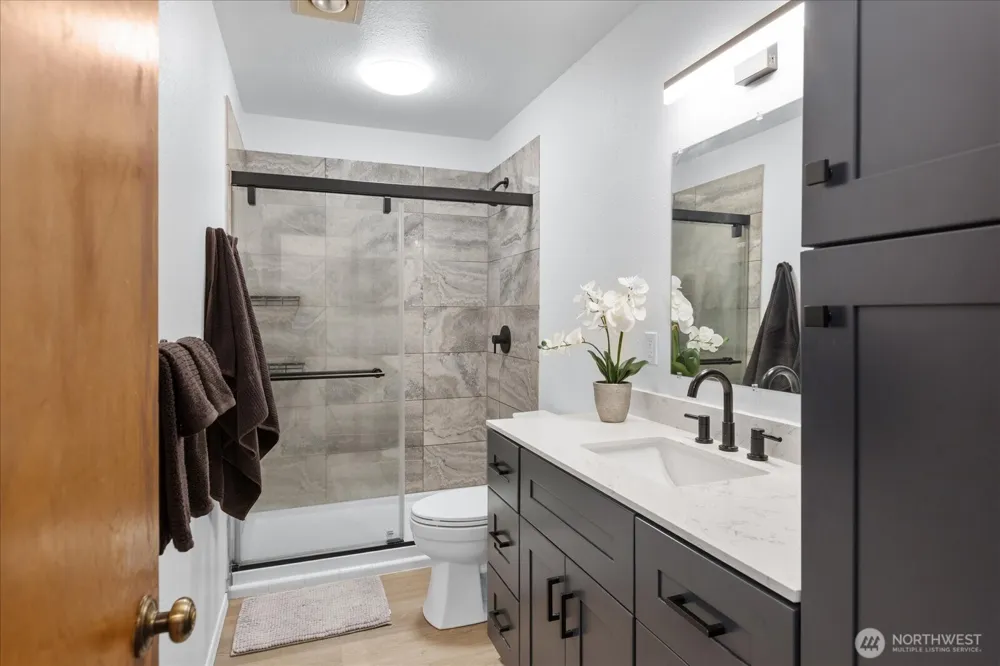 21615 80th Avenue W #215 Edmonds, WA 98026