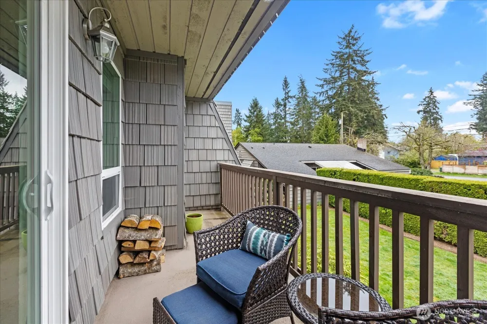 21615 80th Avenue W #215 Edmonds, WA 98026