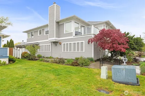 229 E First Street #3