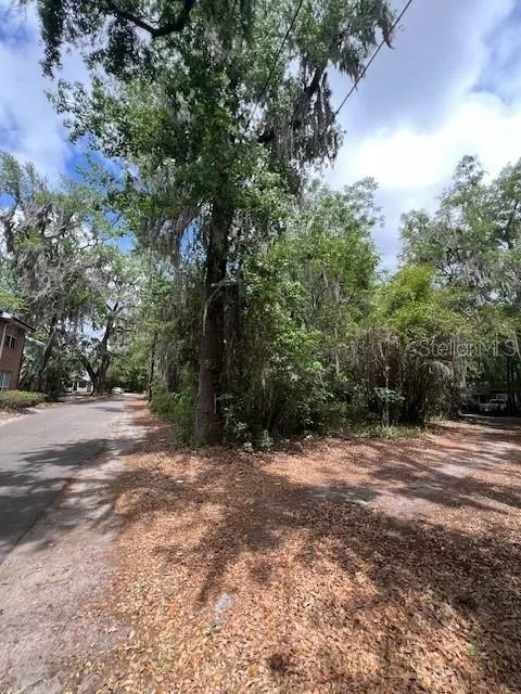 120 NW 9TH STREET