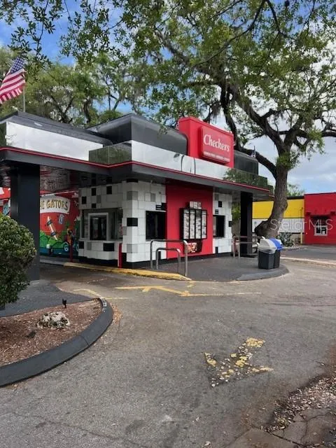 120 NW 9TH STREET Gainesville, FL 32601