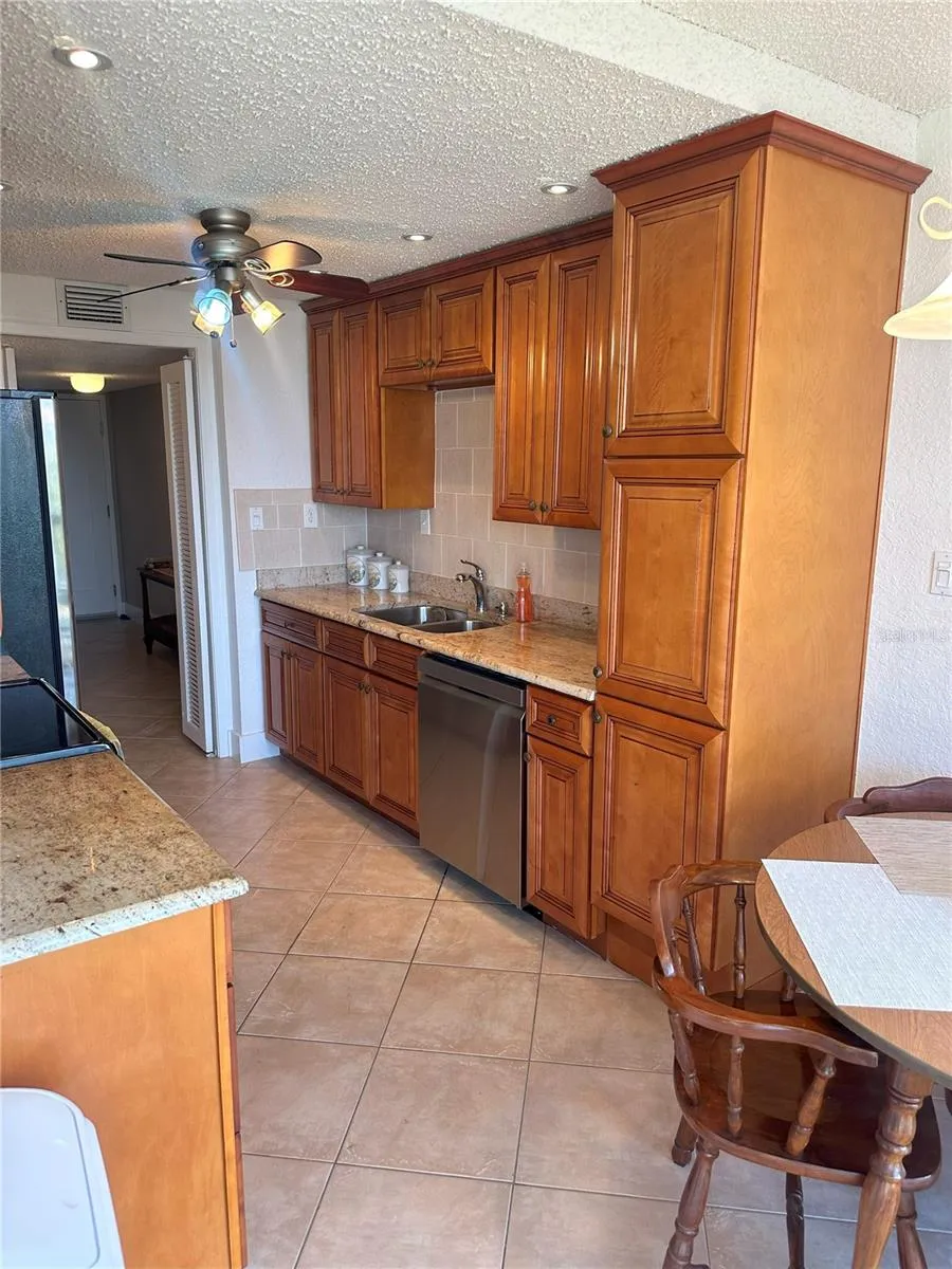400 ISLAND WAY #206 Clearwater Beach, FL 33767