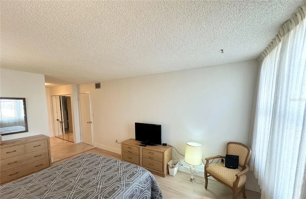 400 ISLAND WAY #206 Clearwater Beach, FL 33767
