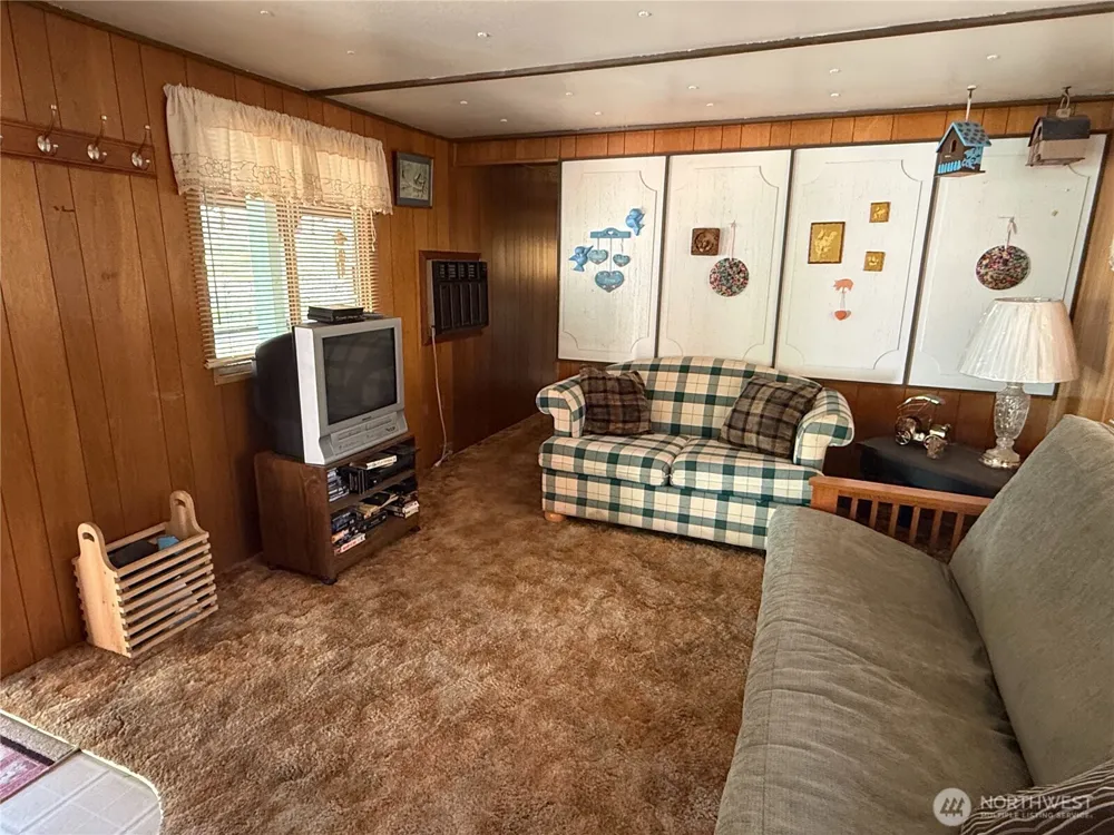 87 Larkspur Drive Winthrop, WA 98862