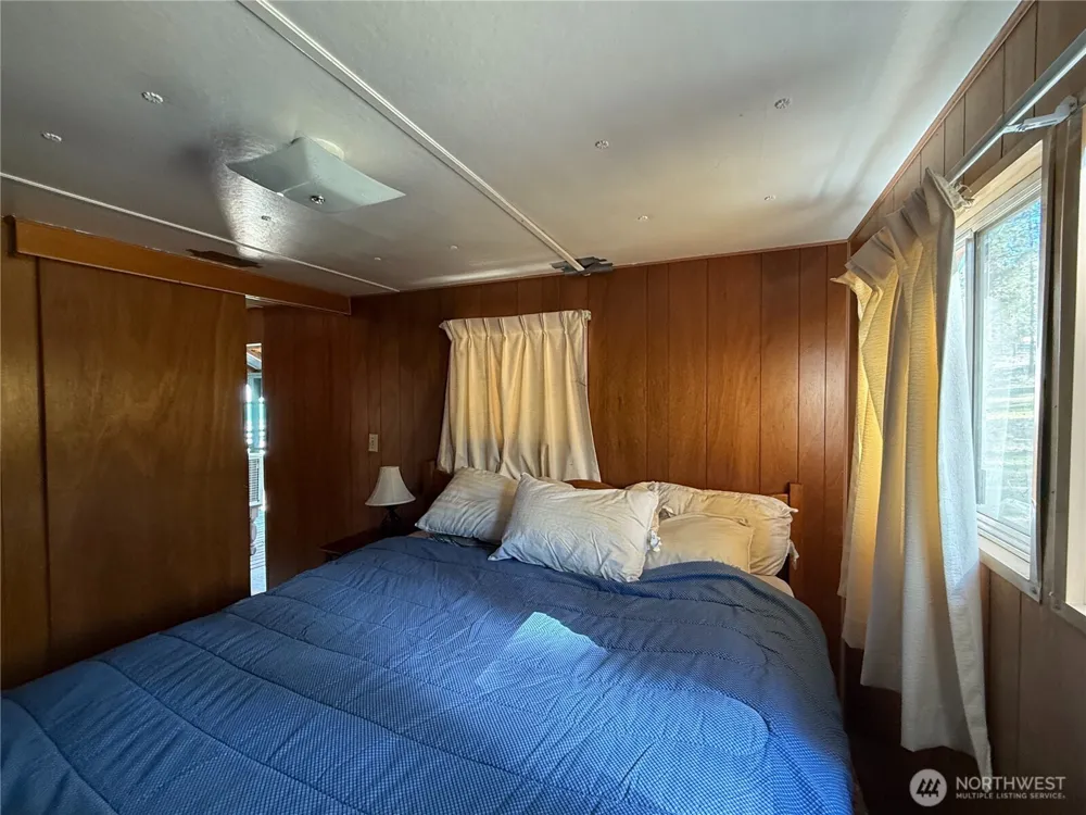 87 Larkspur Drive Winthrop, WA 98862