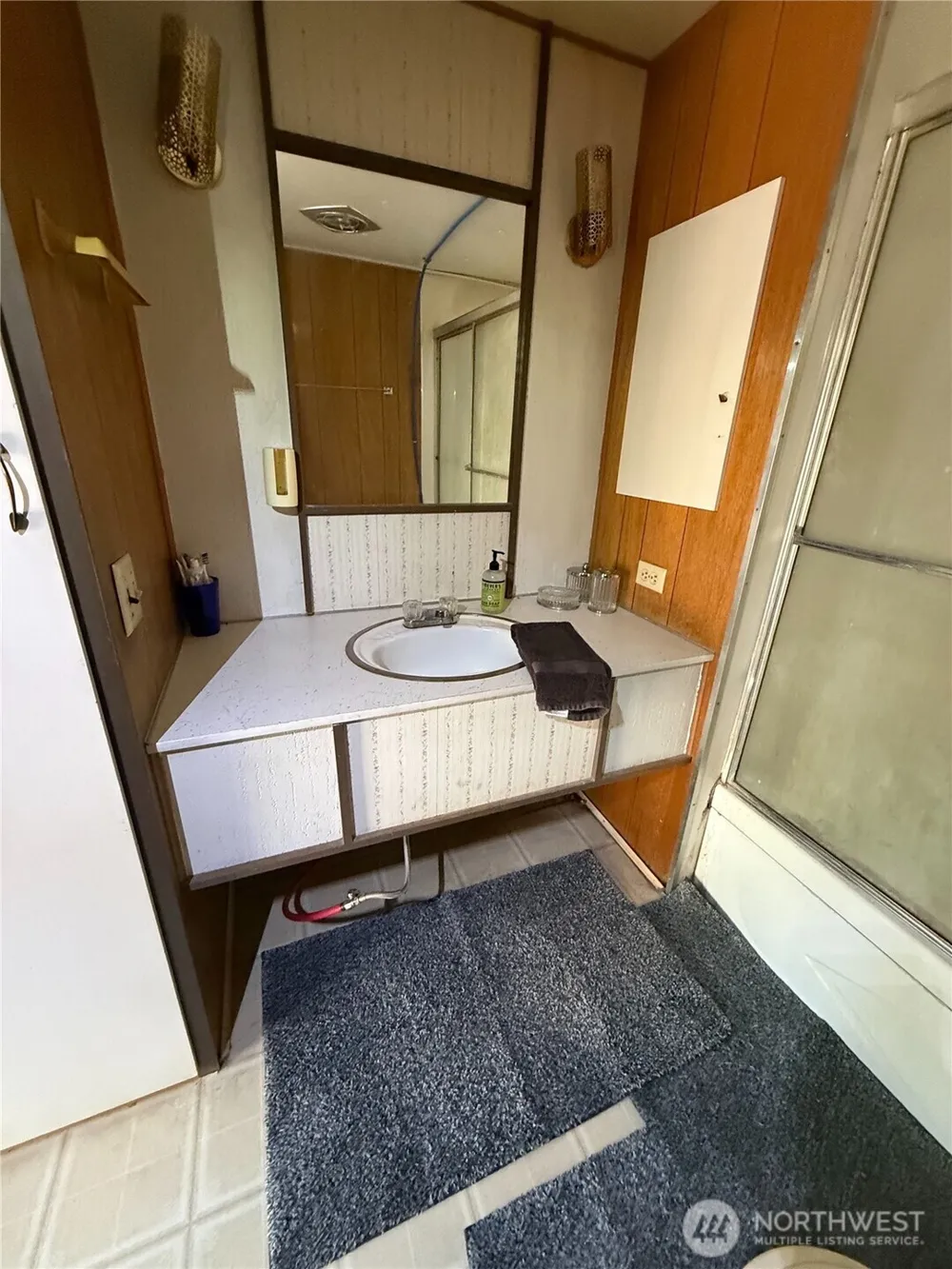 87 Larkspur Drive Winthrop, WA 98862