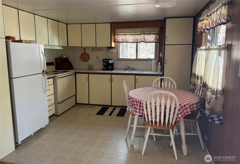 87 Larkspur Drive Winthrop, WA 98862