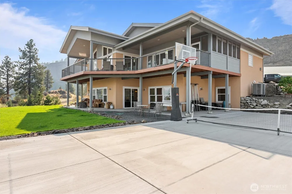 25725 Lincoln Hill Pl E Creston, WA 99147