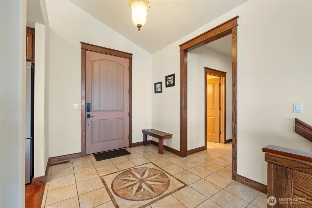 25725 Lincoln Hill Pl E Creston, WA 99147