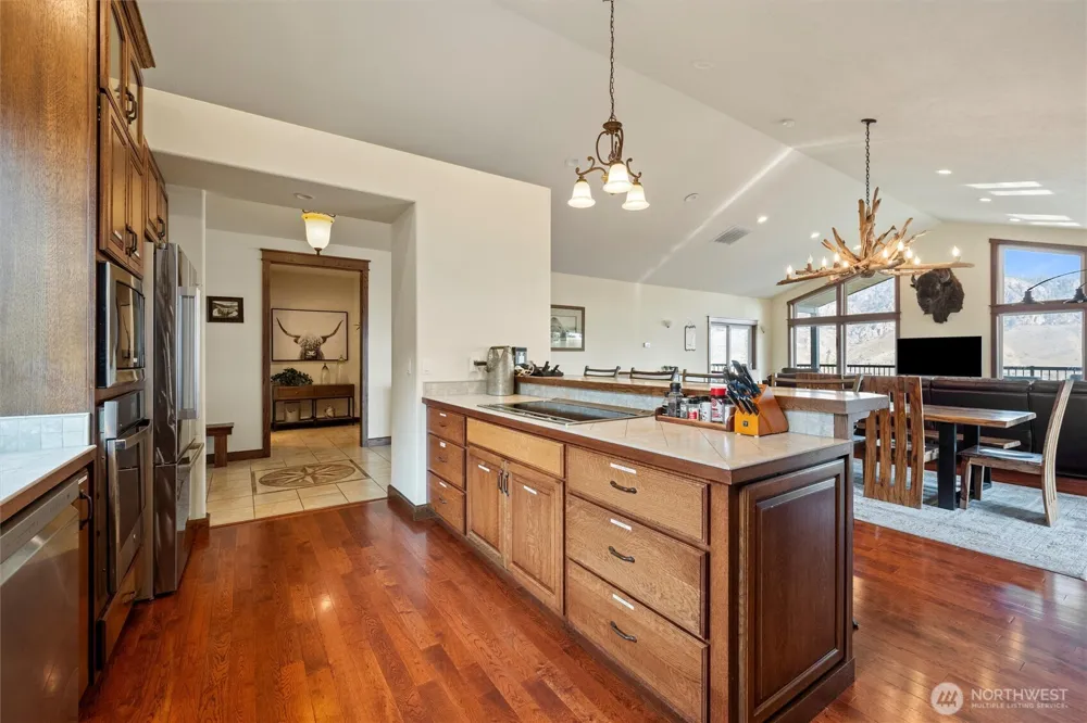 25725 Lincoln Hill Pl E Creston, WA 99147