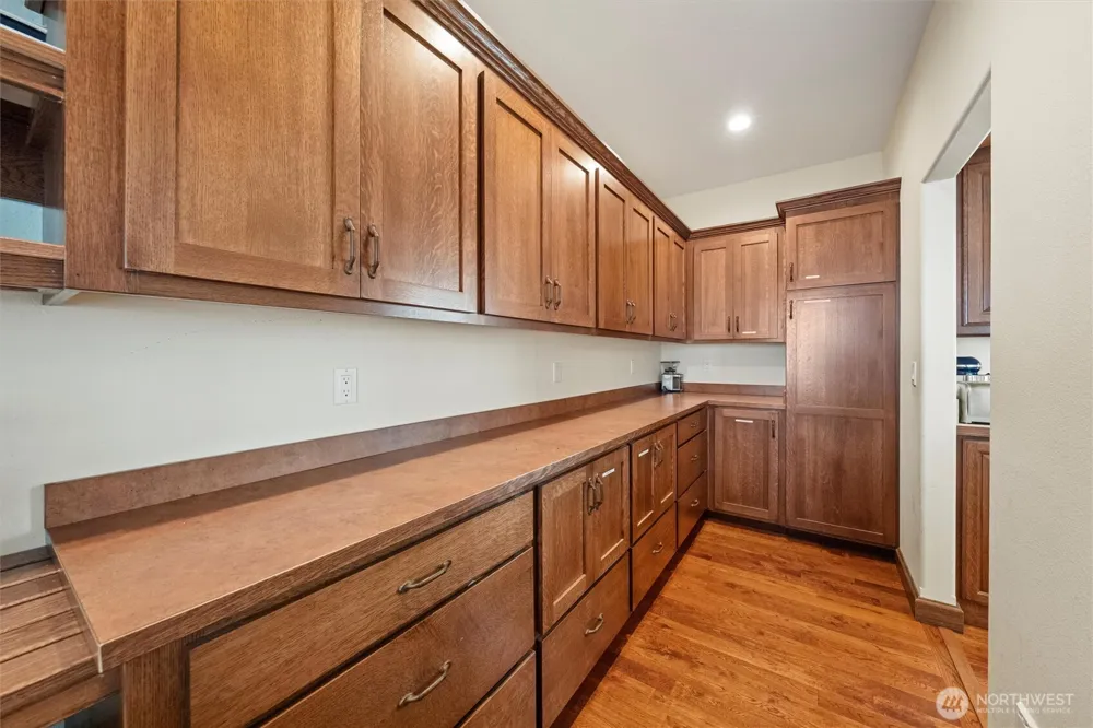 25725 Lincoln Hill Pl E Creston, WA 99147