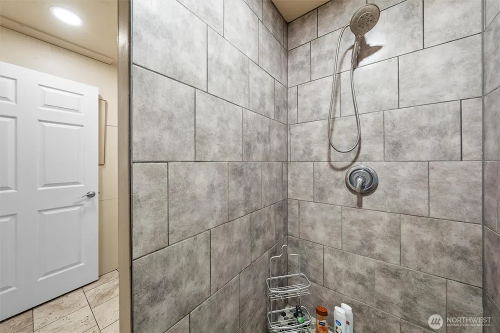 25725 Lincoln Hill Pl E Creston, WA 99147