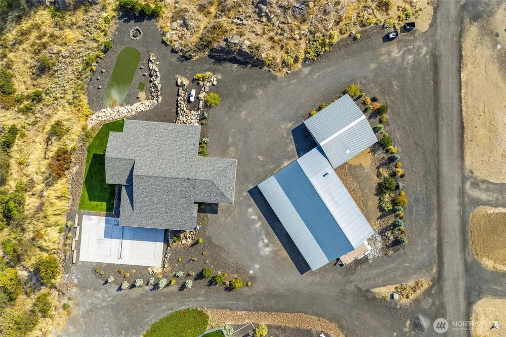 25725 Lincoln Hill Pl E Creston, WA 99147